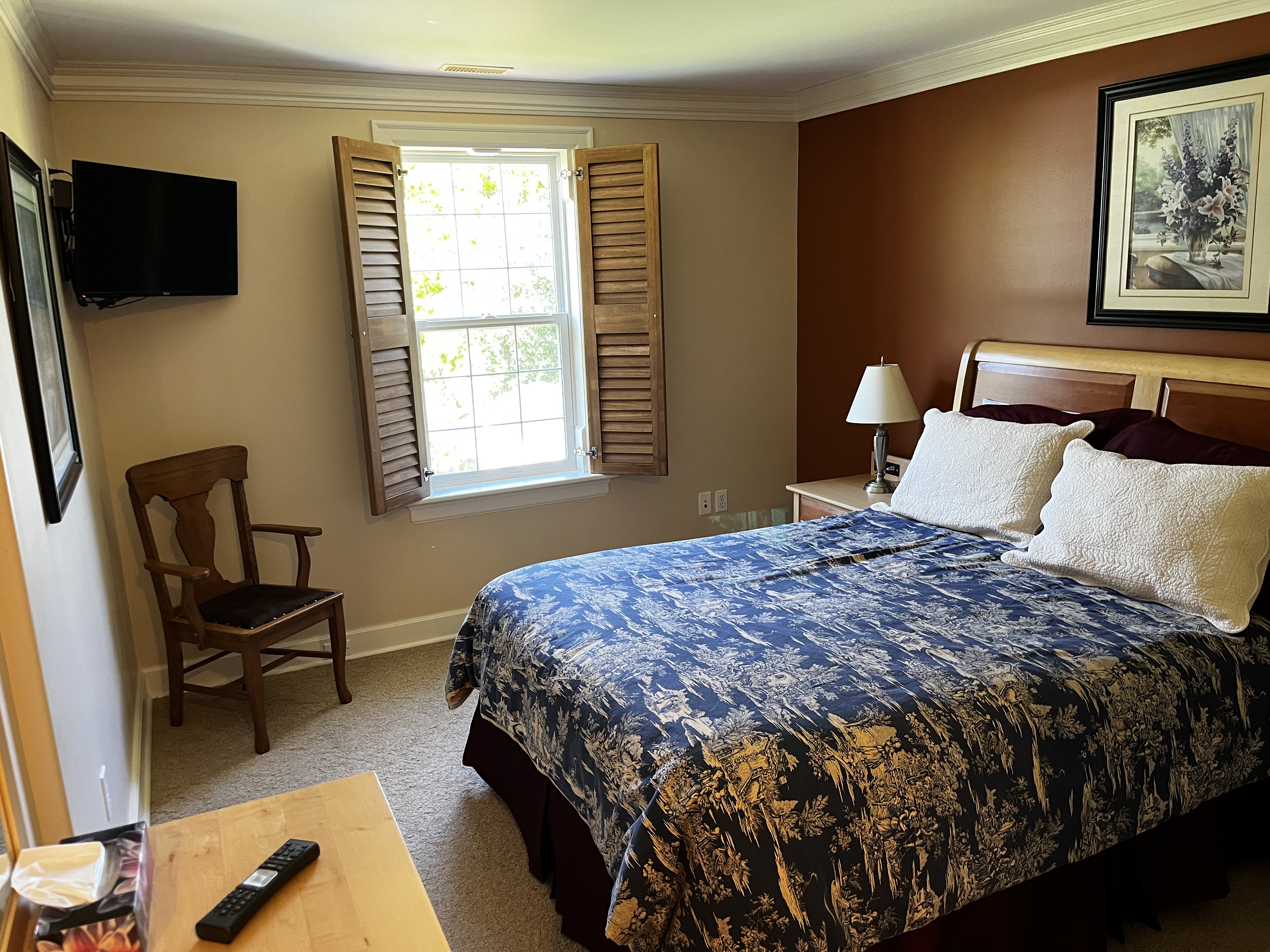 Garden view room at Genelle House B and B